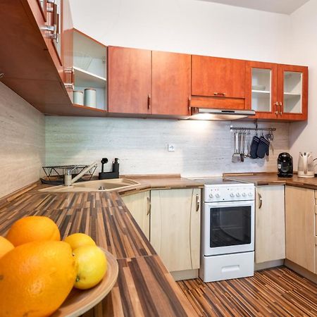 Urbanelegance Escape, Top Location, Private Parking Pressburg Exterior foto